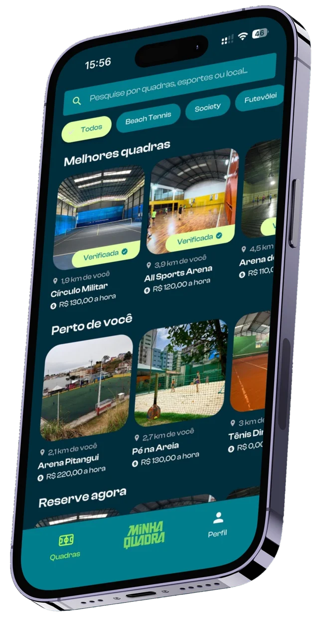Tela do app Minha Quadra com as quadras anunciadas na busca, com foto, distância e preço por hora